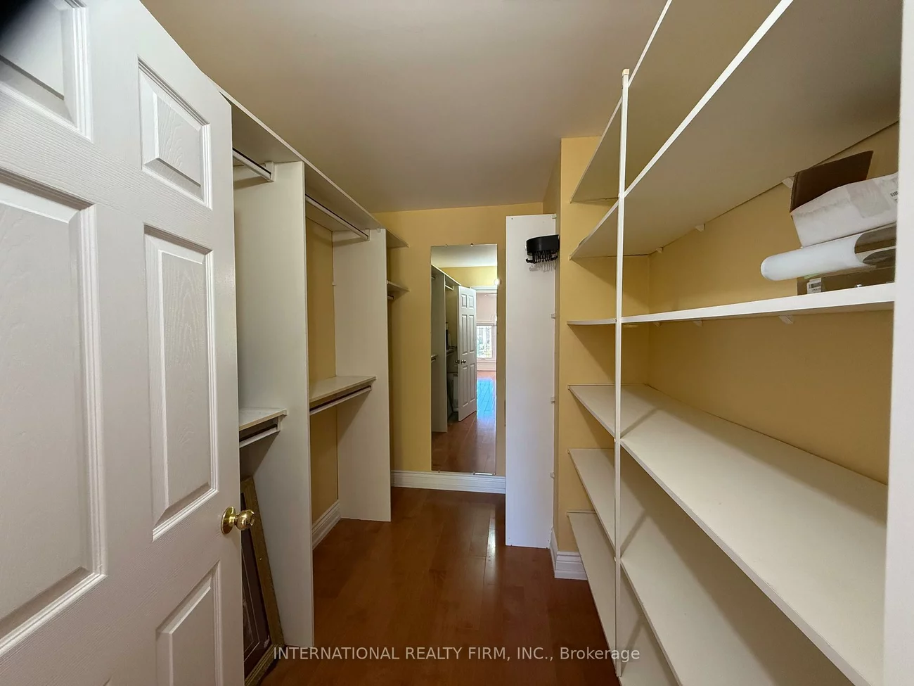 276, Sheridan, Gorham-College Manor, Newmarket