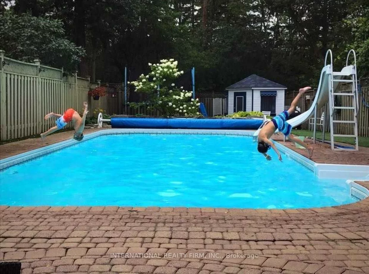 276, Sheridan, Gorham-College Manor, Newmarket