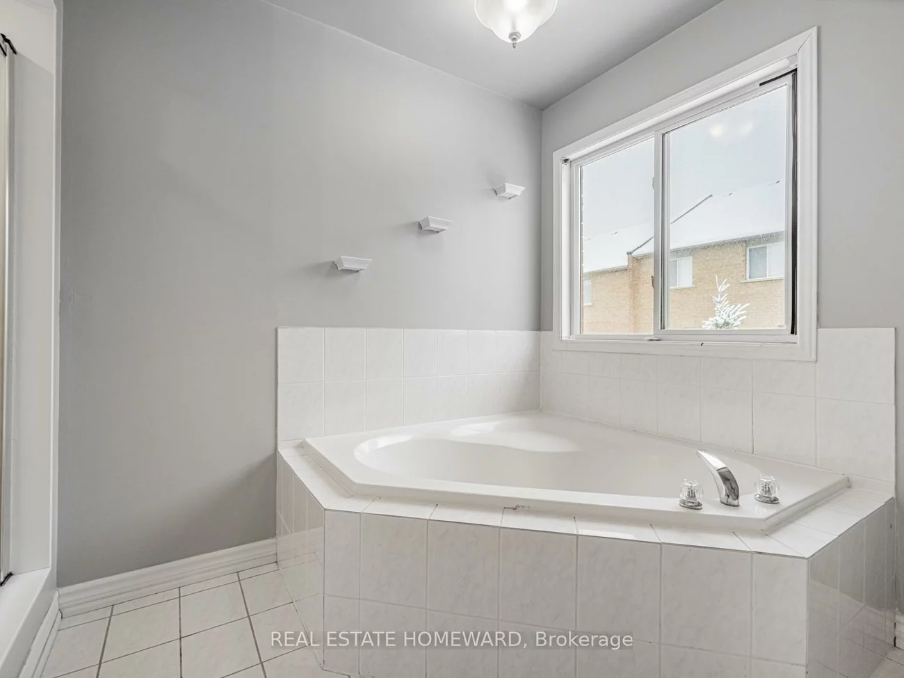 304, Flagstone, Woodland Hill, Newmarket