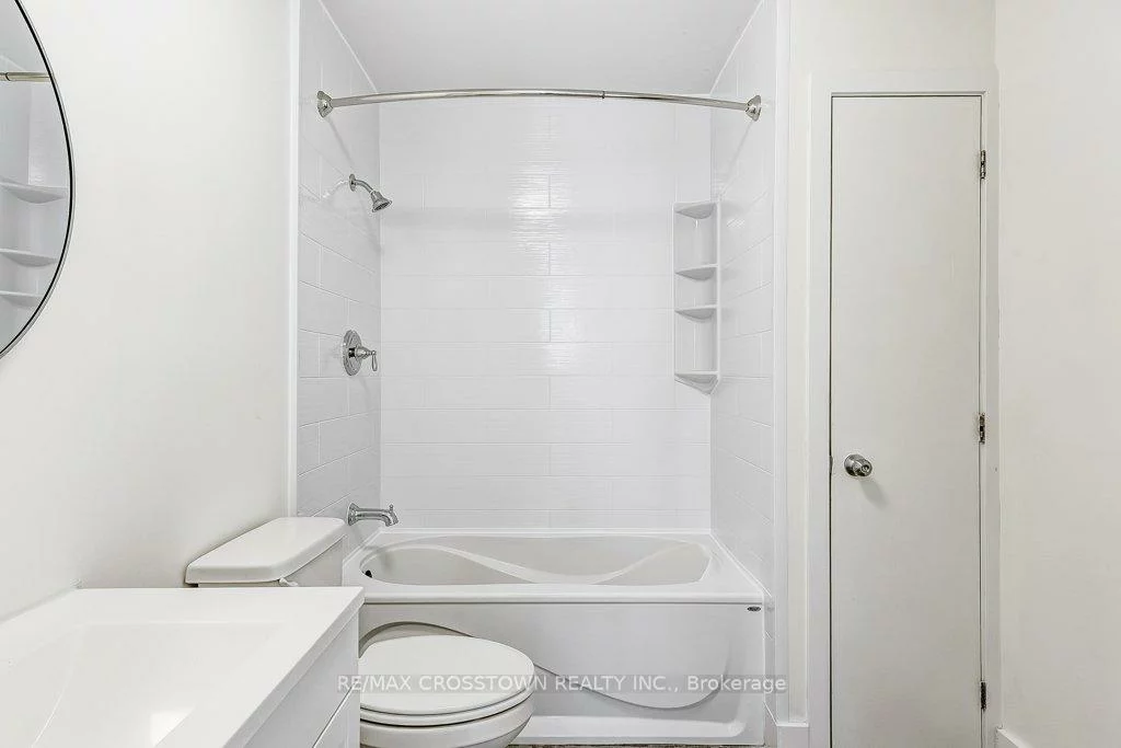 436, Dixon, Central Newmarket, Newmarket