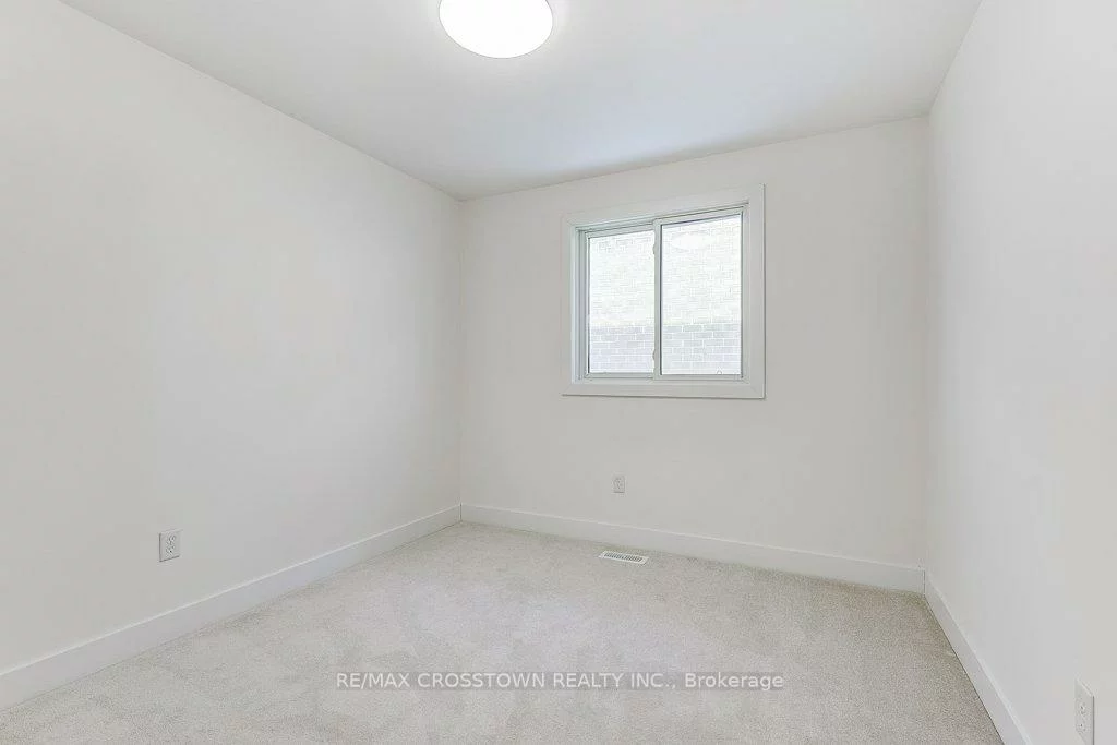 436, Dixon, Central Newmarket, Newmarket