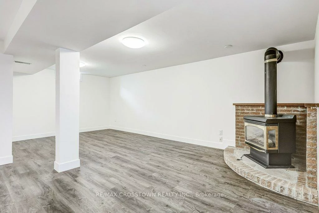 436, Dixon, Central Newmarket, Newmarket