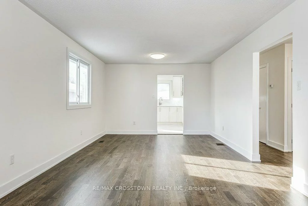 436, Dixon, Central Newmarket, Newmarket