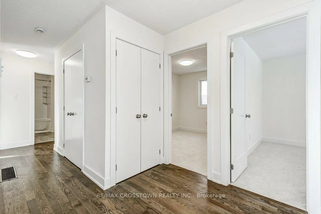 436, Dixon, Central Newmarket, Newmarket