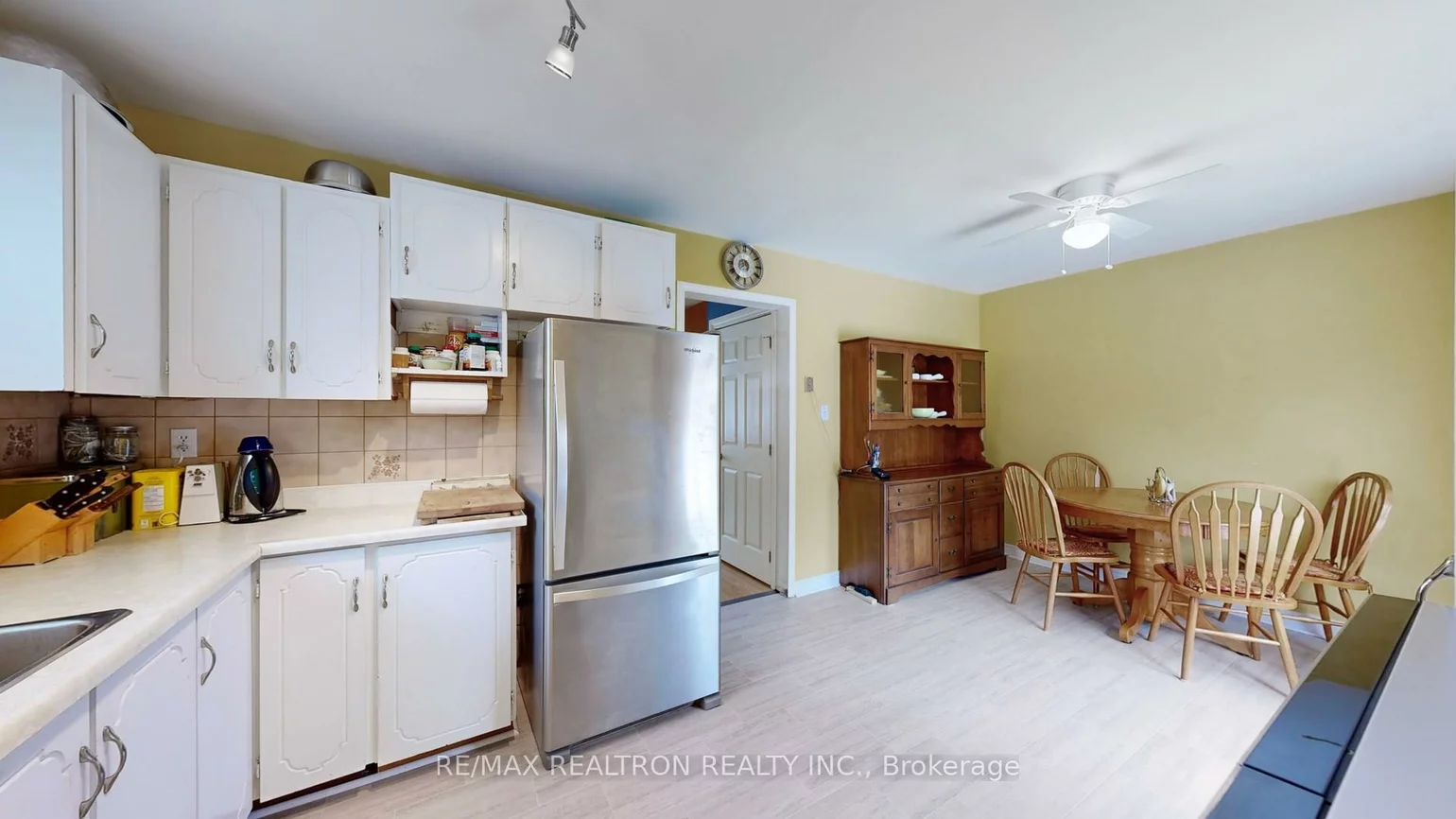 747, Elgin, Huron Heights-Leslie Valley, Newmarket