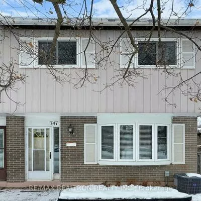 747, Elgin, Huron Heights-Leslie Valley, Newmarket