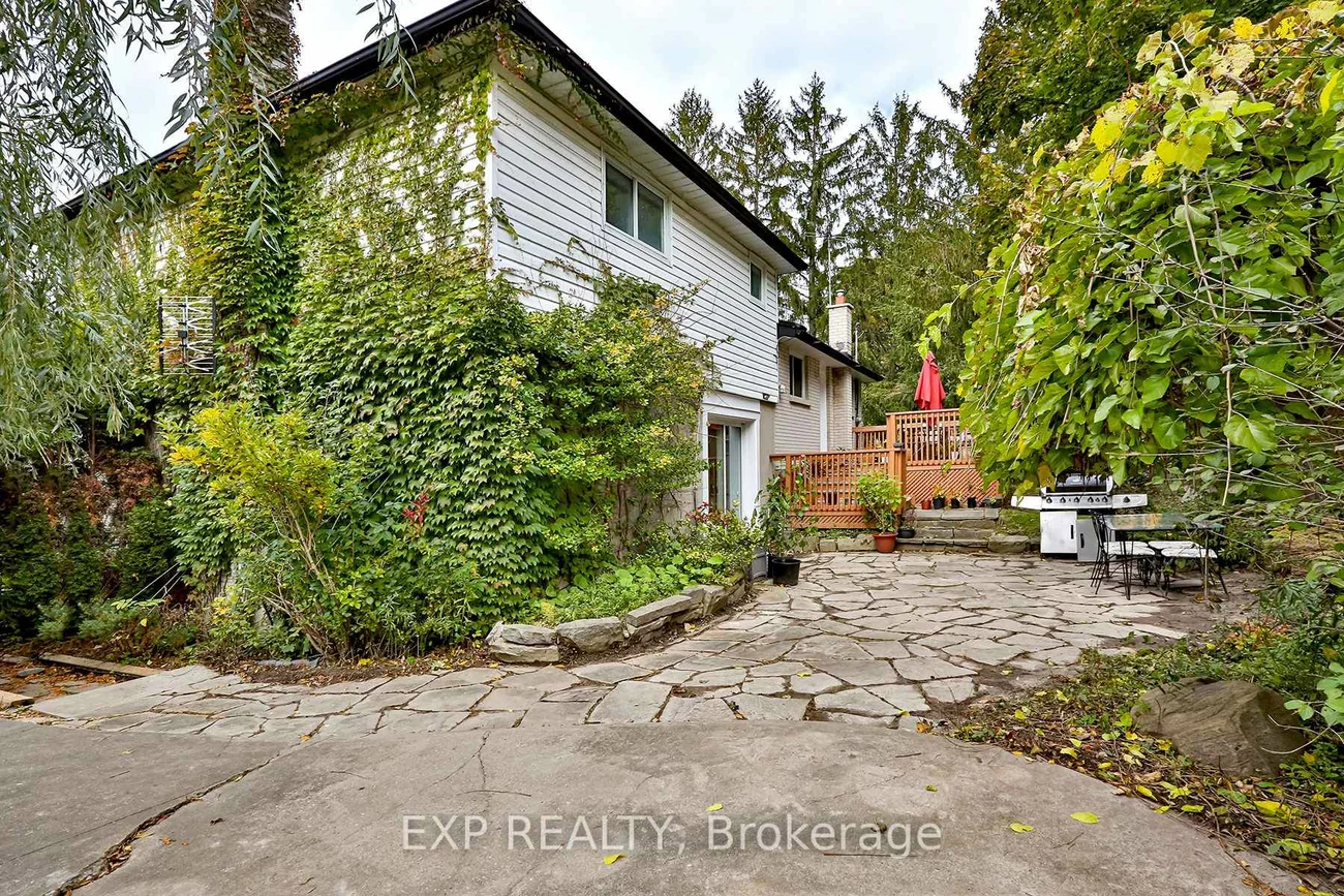 165, Carlson, Gorham-College Manor, Newmarket