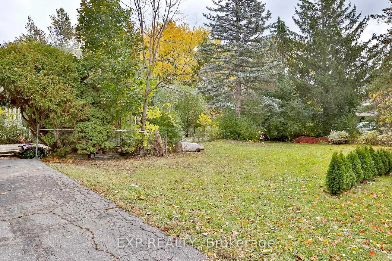 165, Carlson, Gorham-College Manor, Newmarket