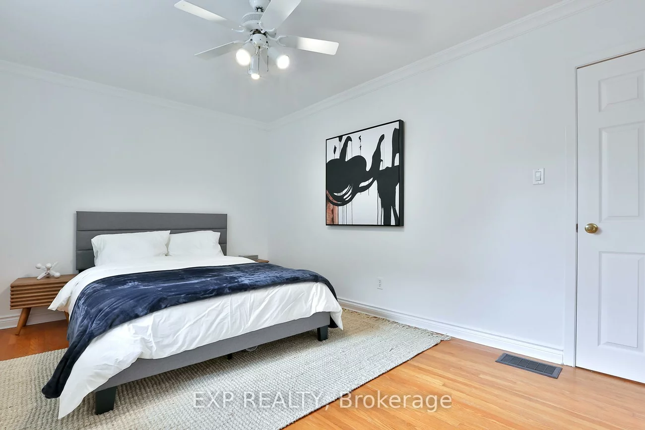 165, Carlson, Gorham-College Manor, Newmarket