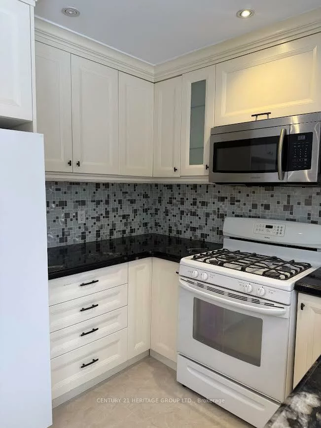 913, Jacarandah, Huron Heights-Leslie Valley, Newmarket