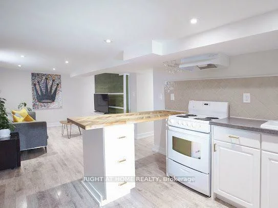 269, Prospect, Gorham-College Manor, Newmarket