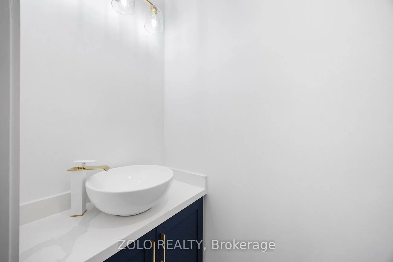 124, Kingston, Bristol-London, Newmarket