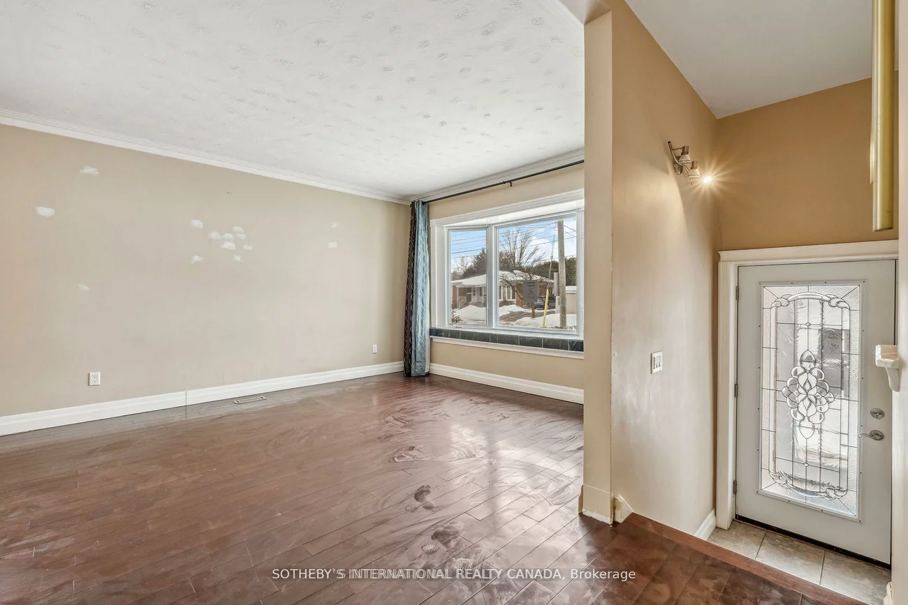 118, Queen, Central Newmarket, Newmarket