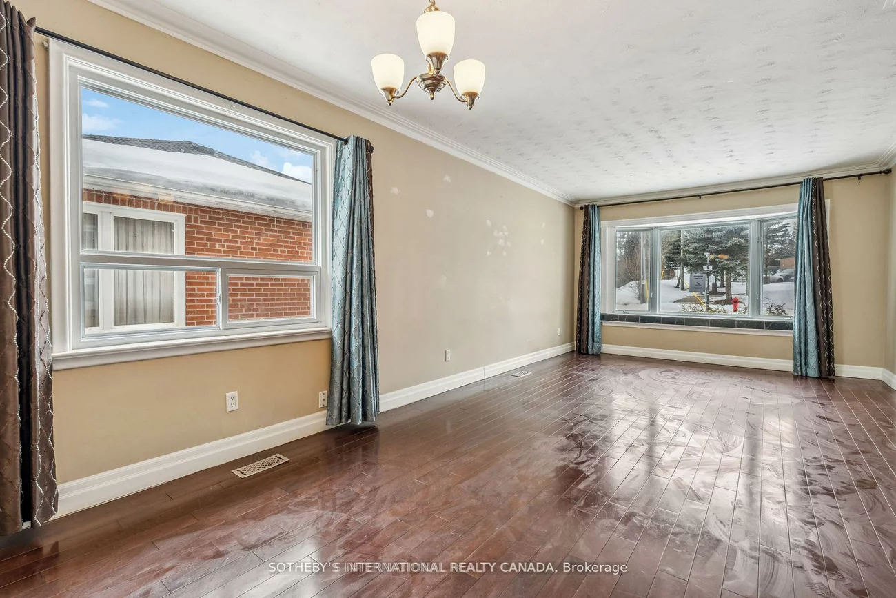 118, Queen, Central Newmarket, Newmarket