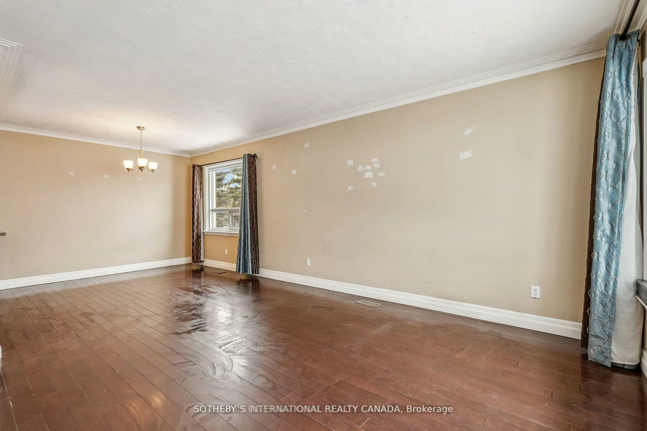 118, Queen, Central Newmarket, Newmarket