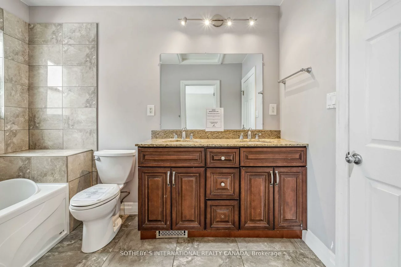 118, Queen, Central Newmarket, Newmarket