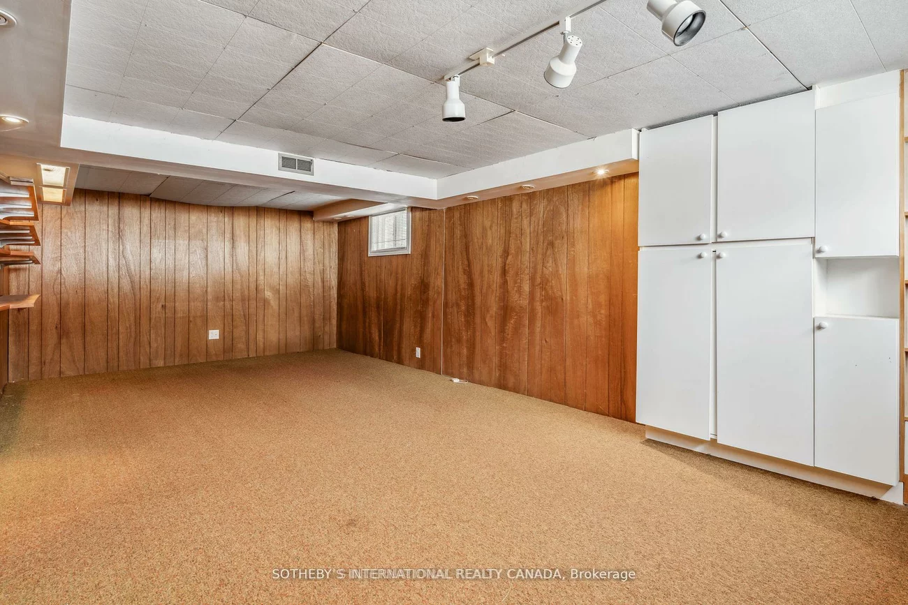 118, Queen, Central Newmarket, Newmarket