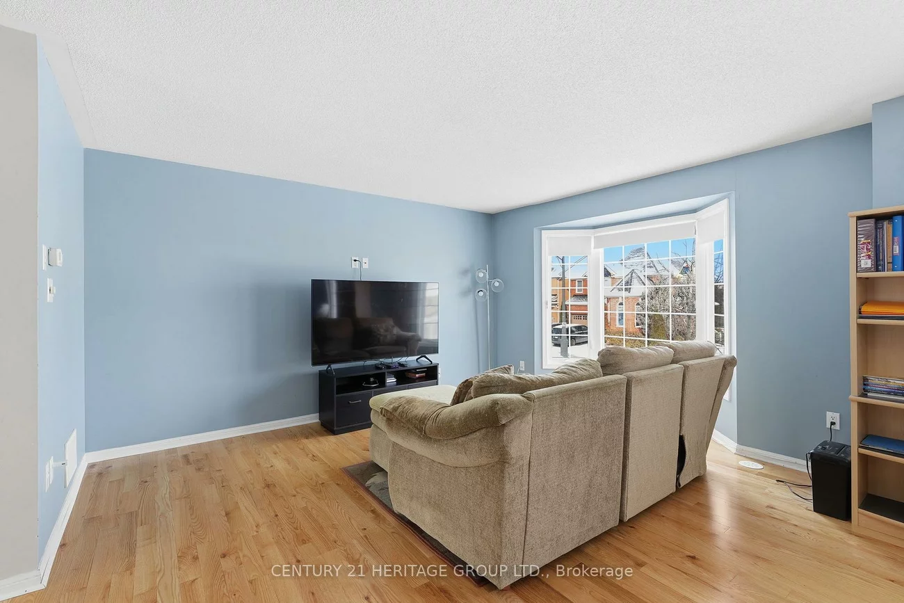 40, Cliff Gunn, Woodland Hill, Newmarket