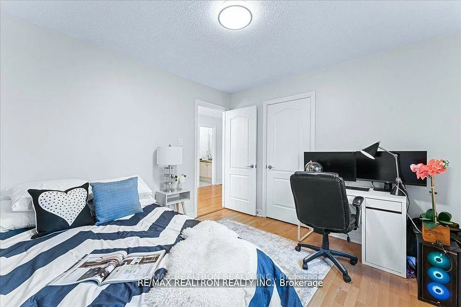 129, Flagstone, Woodland Hill, Newmarket