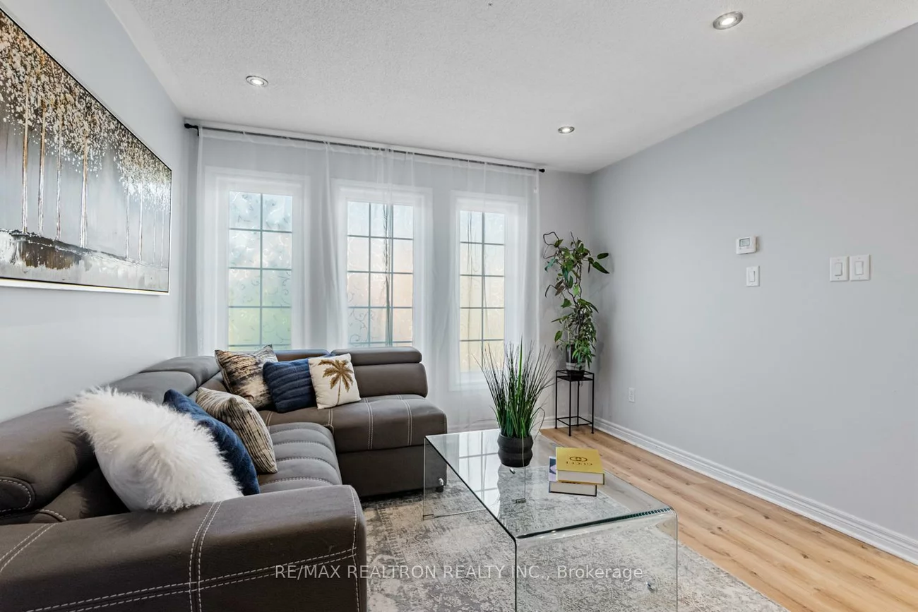 129, Flagstone, Woodland Hill, Newmarket