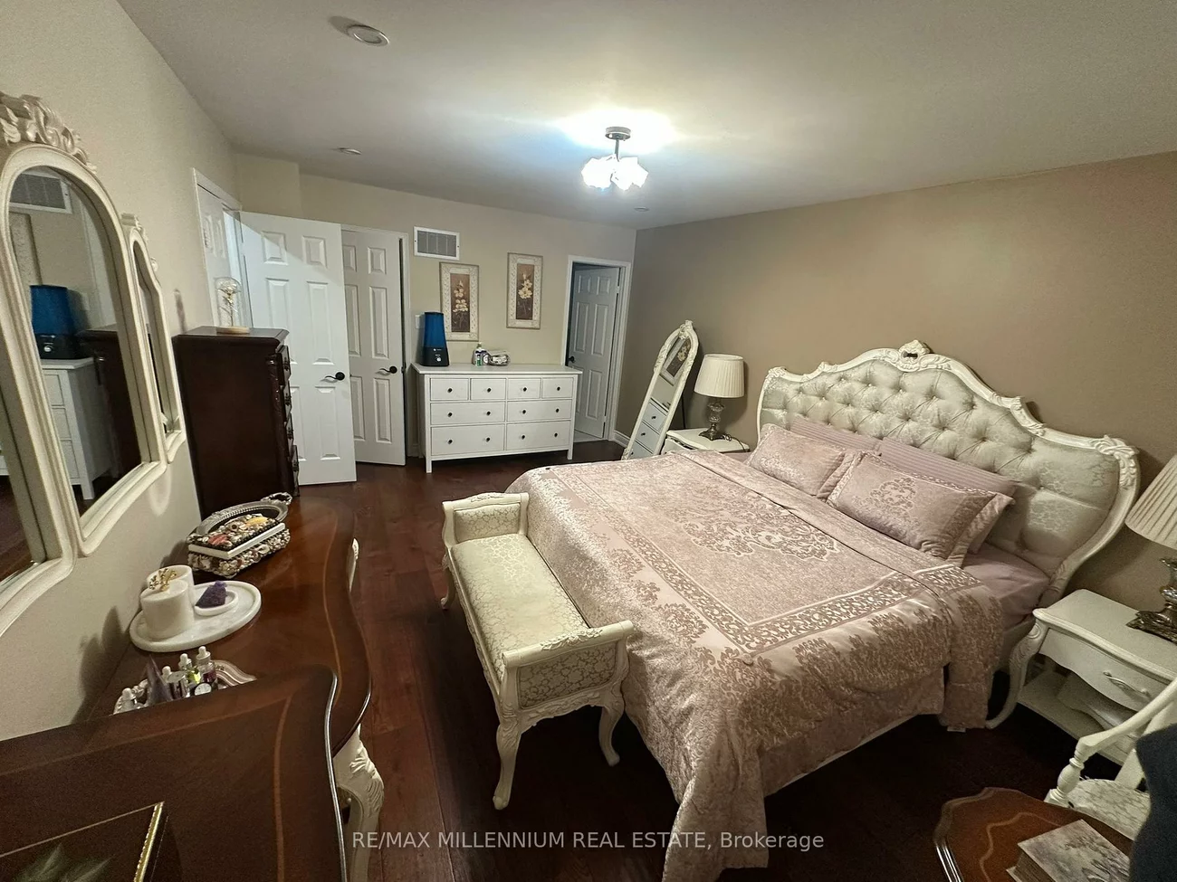 77, Bristol, Bristol-London, Newmarket