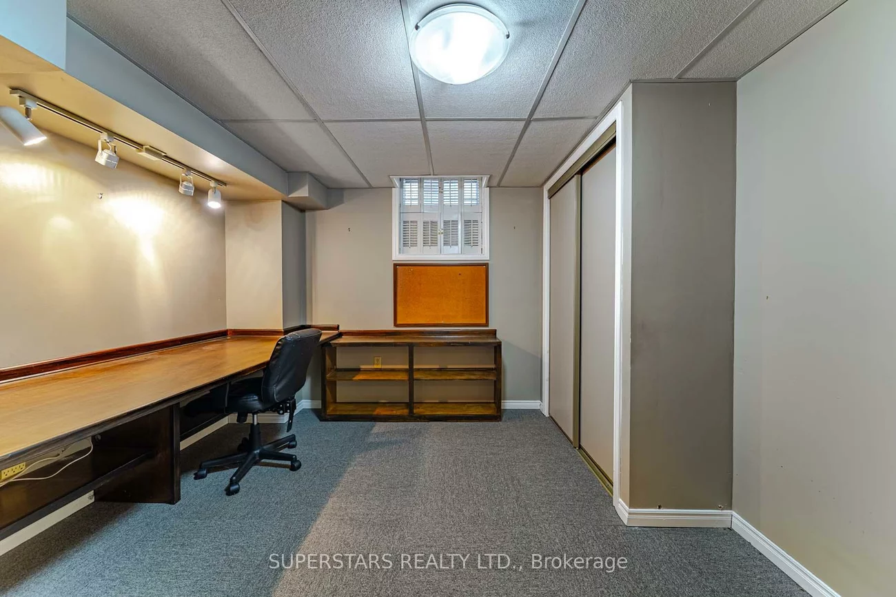 56, Manning, Gorham-College Manor, Newmarket