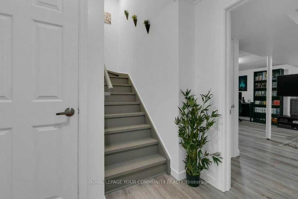 258, Harding Park, Glenway Estates, Newmarket