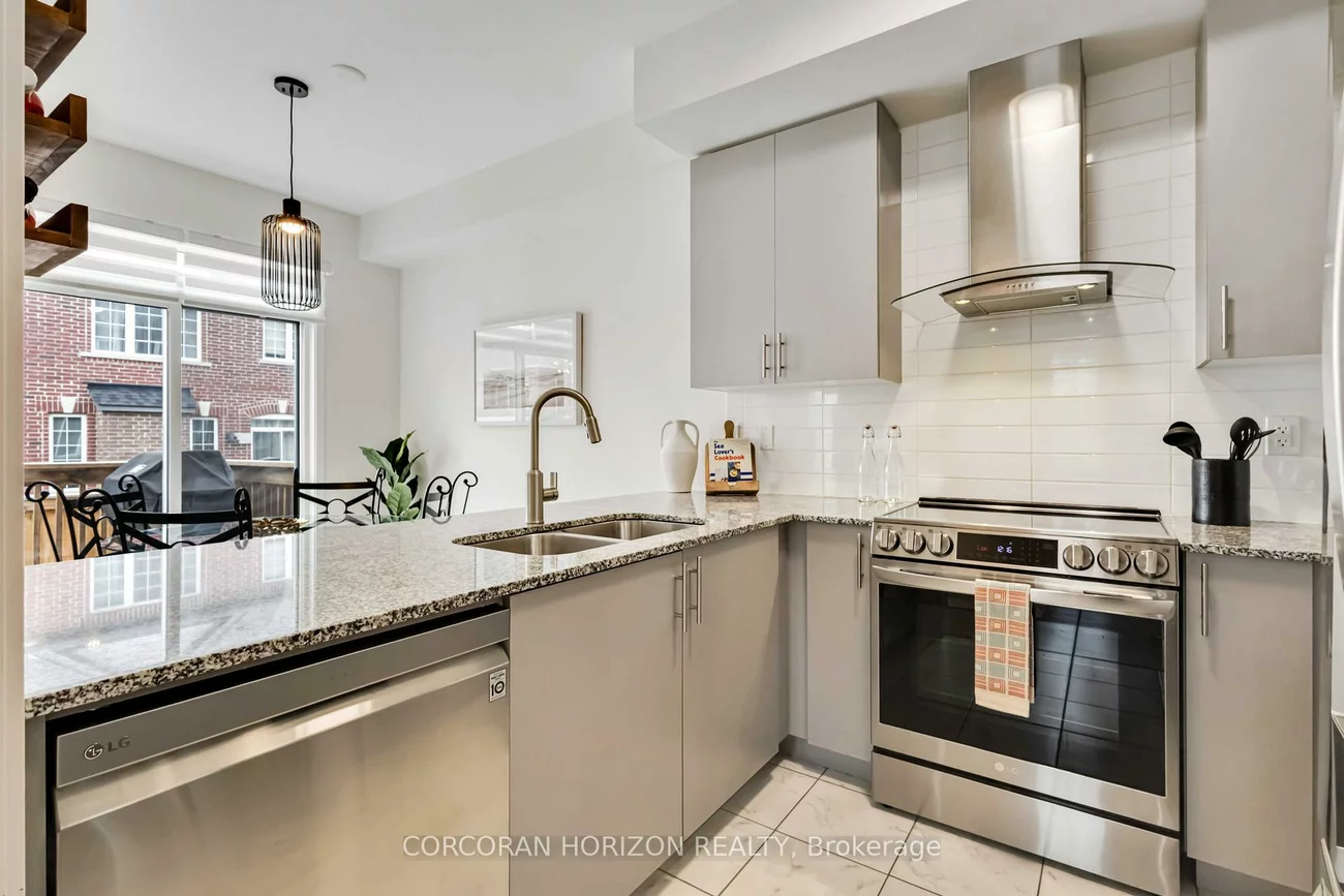 81, Dundonald, Glenway Estates, Newmarket