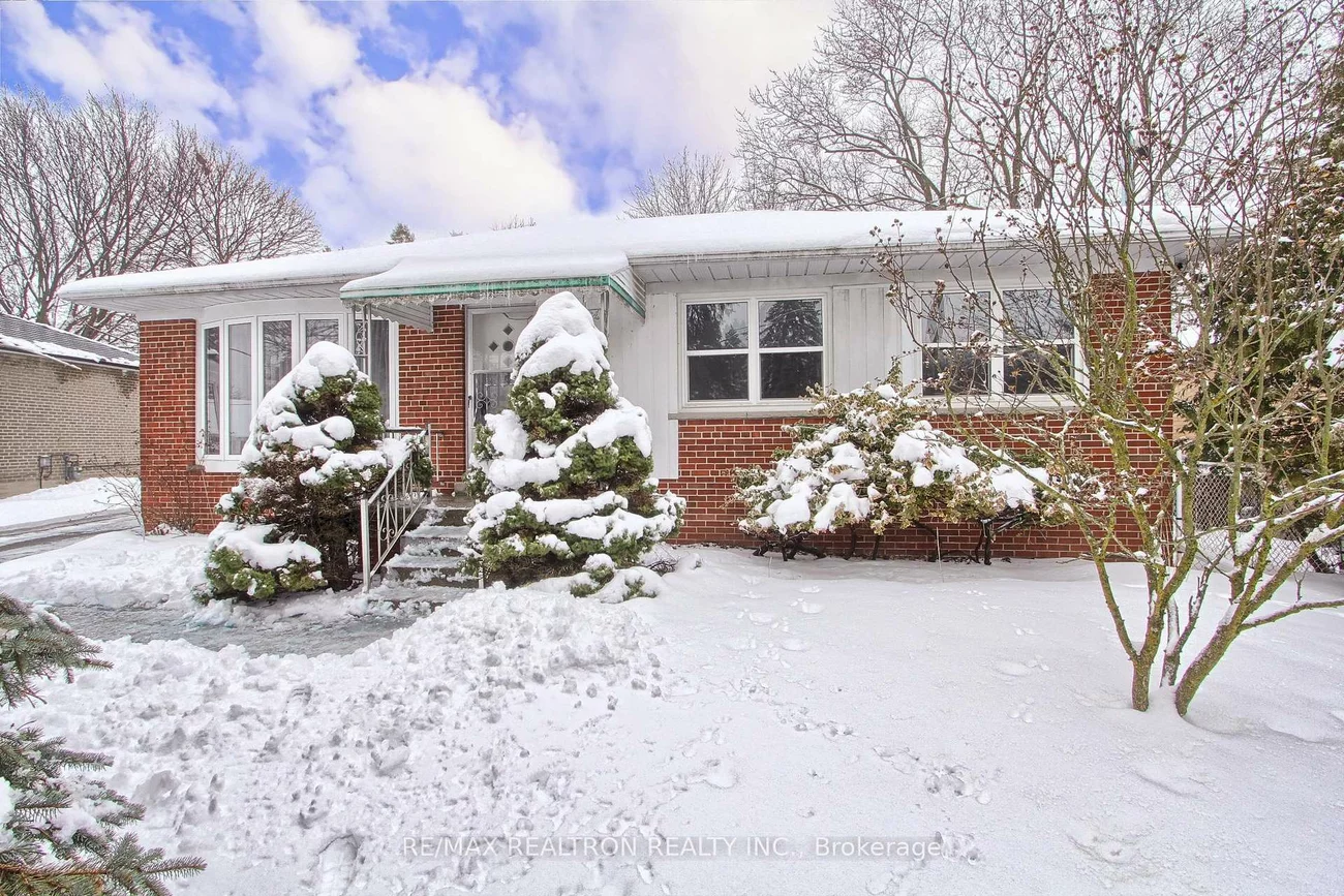 72, Monkswood, Central Newmarket, Newmarket