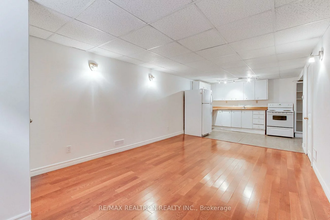 72, Monkswood, Central Newmarket, Newmarket