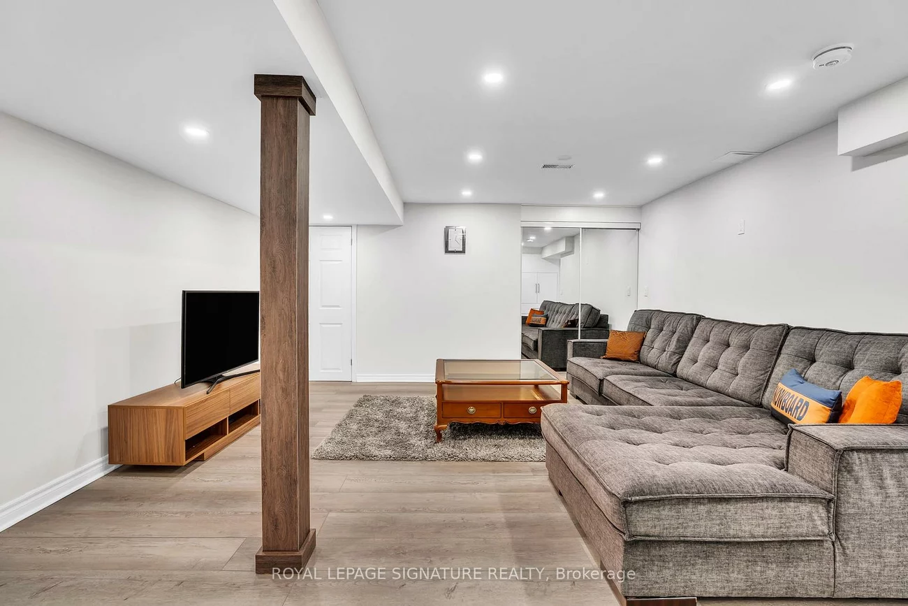 1067, Ivsbridge, Stonehaven-Wyndham, Newmarket