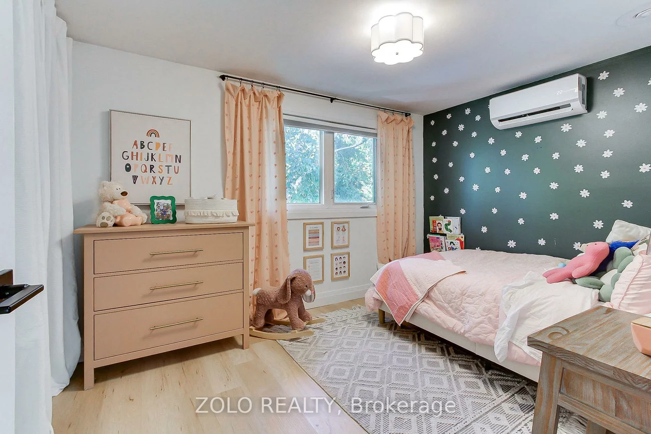 388, Terry, Central Newmarket, Newmarket