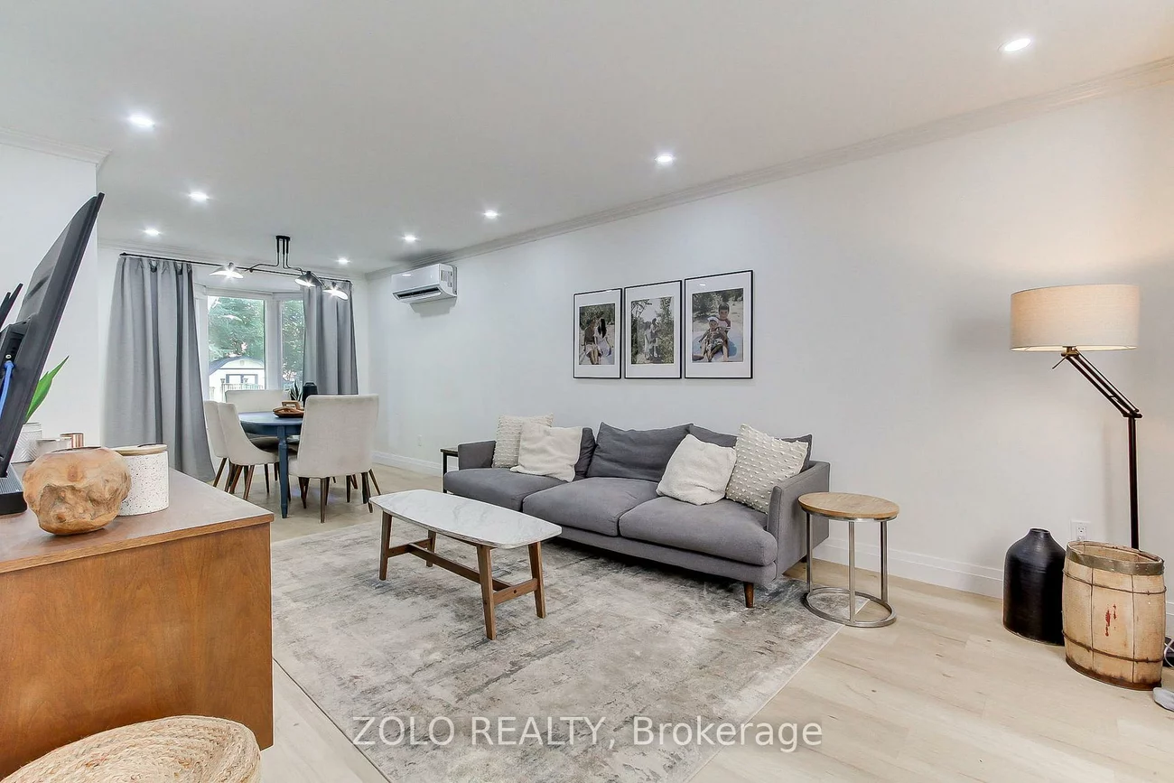 388, Terry, Central Newmarket, Newmarket