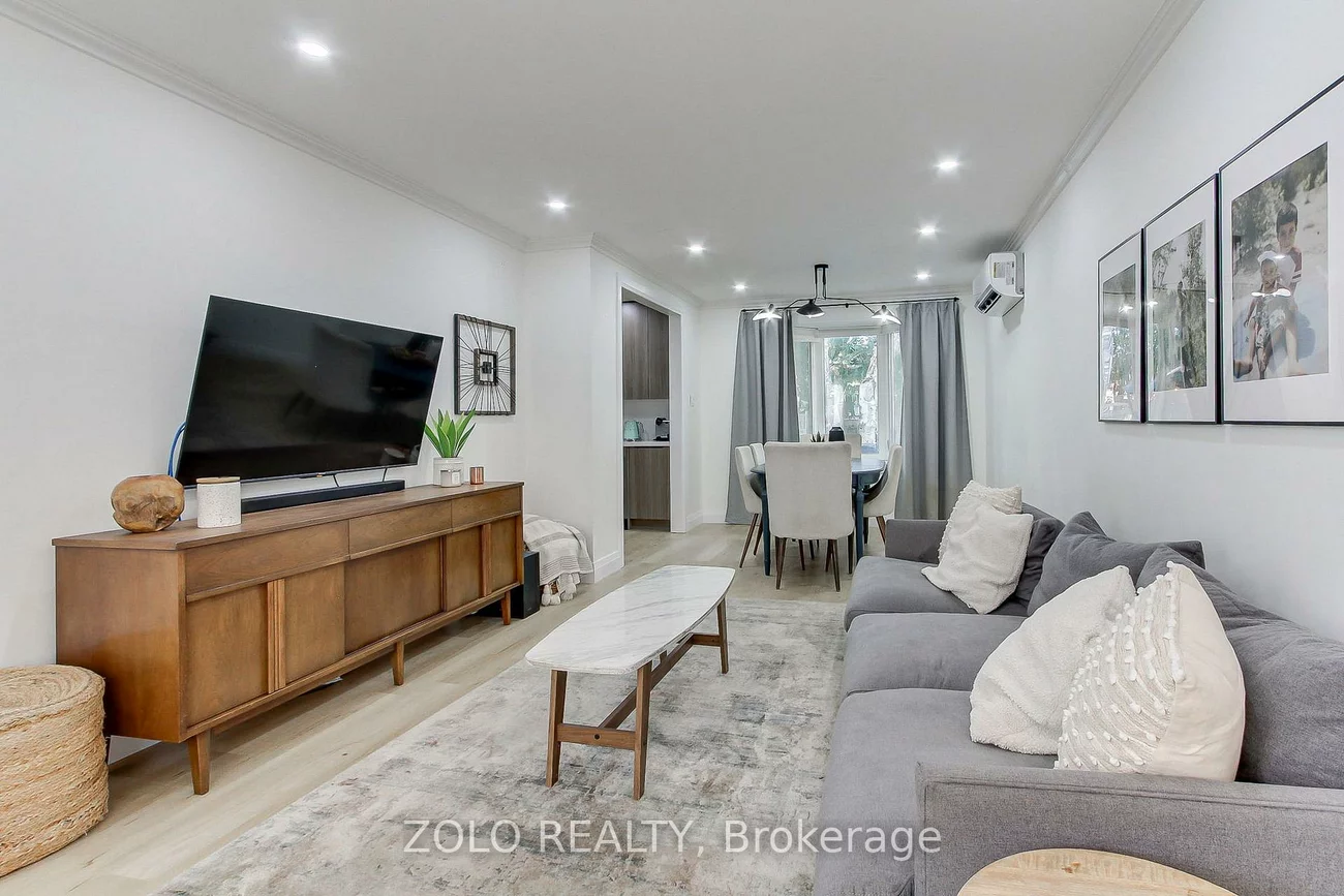 388, Terry, Central Newmarket, Newmarket