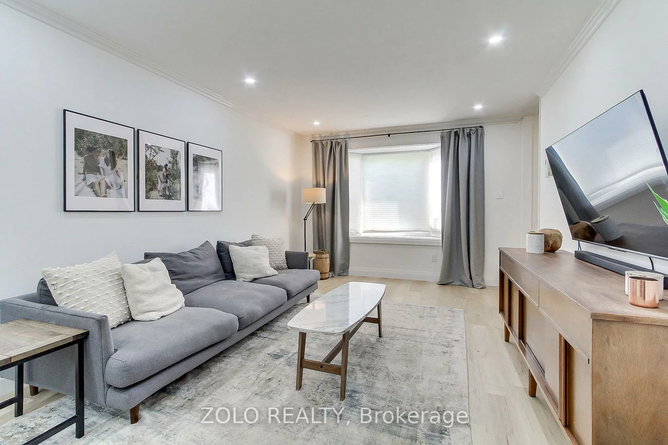 388, Terry, Central Newmarket, Newmarket