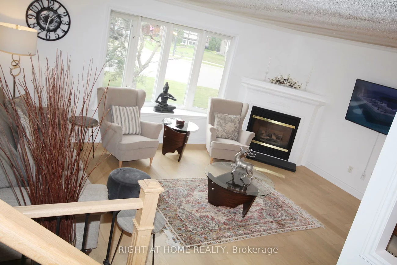 832, Boronia, Huron Heights-Leslie Valley, Newmarket