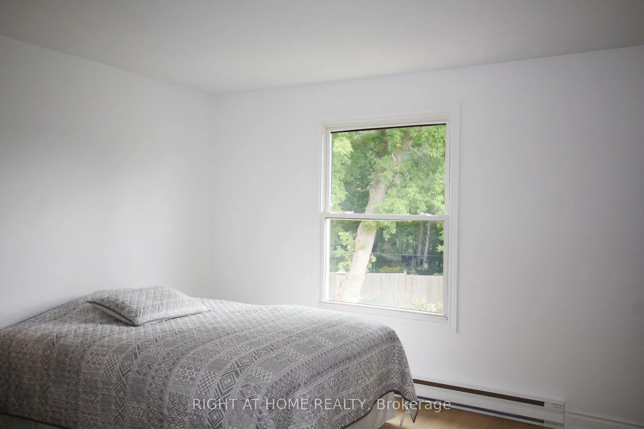 832, Boronia, Huron Heights-Leslie Valley, Newmarket