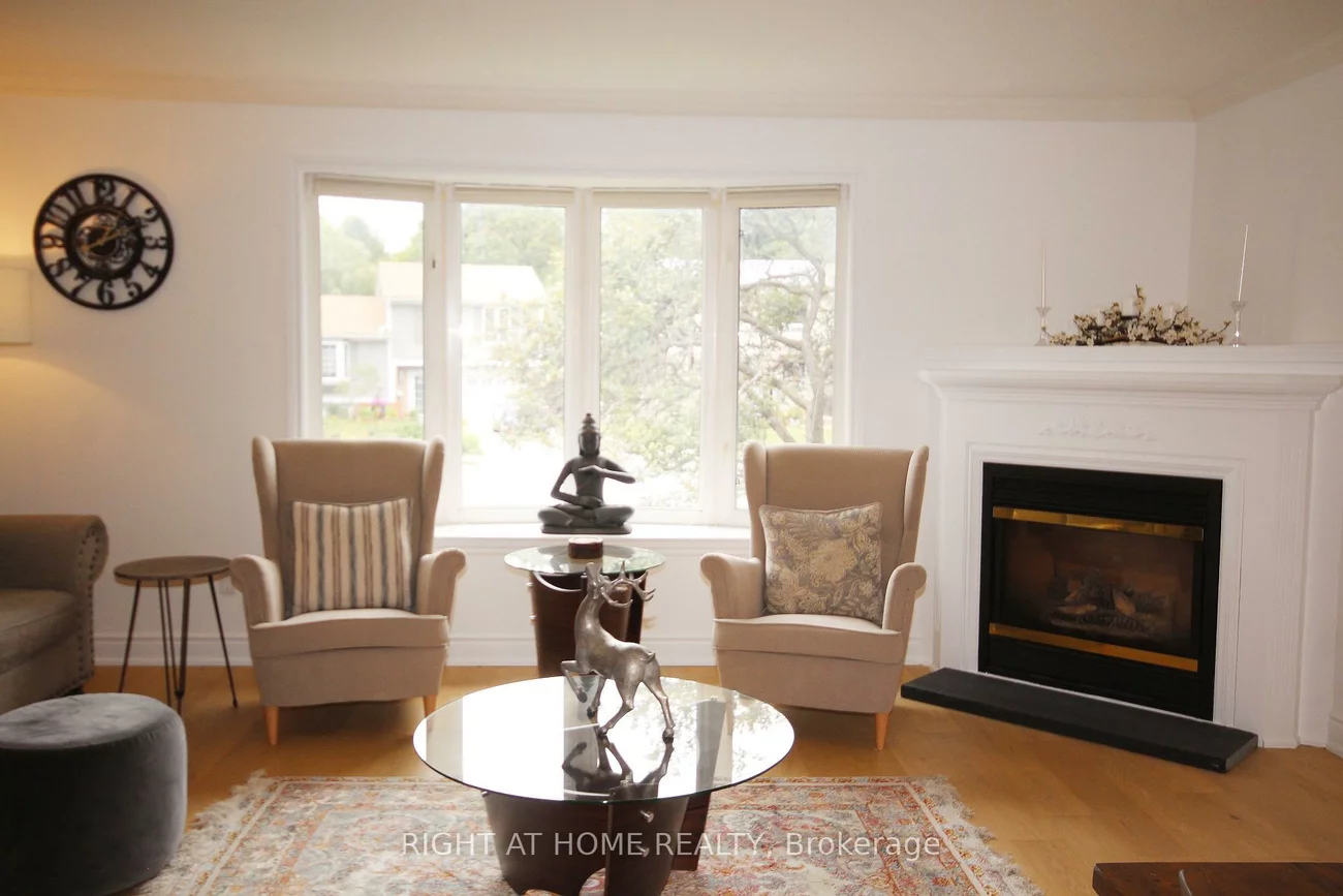 832, Boronia, Huron Heights-Leslie Valley, Newmarket