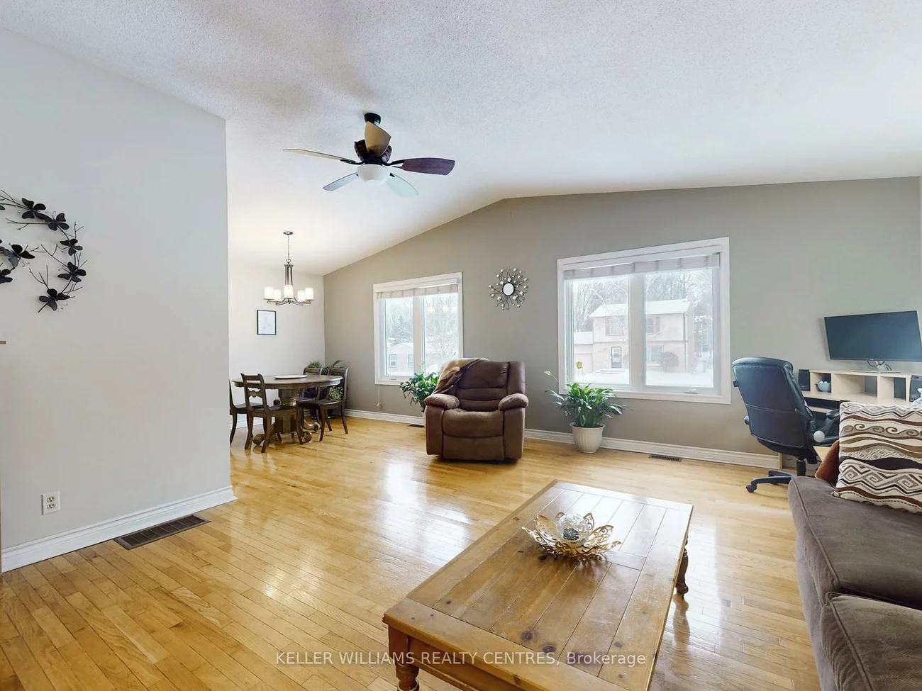 840, Magnolia, Huron Heights-Leslie Valley, Newmarket