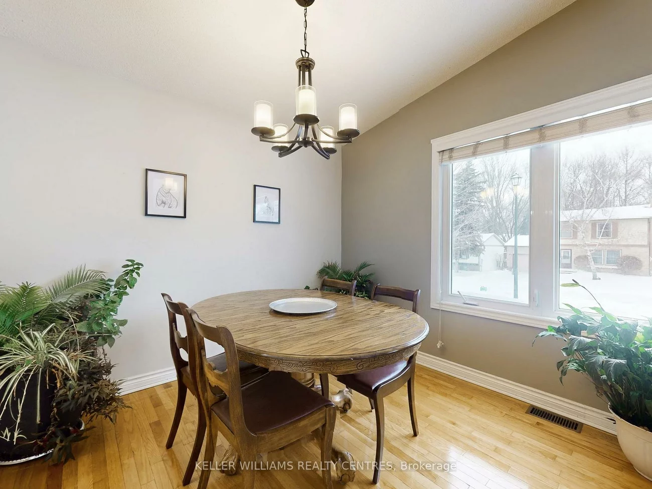 840, Magnolia, Huron Heights-Leslie Valley, Newmarket