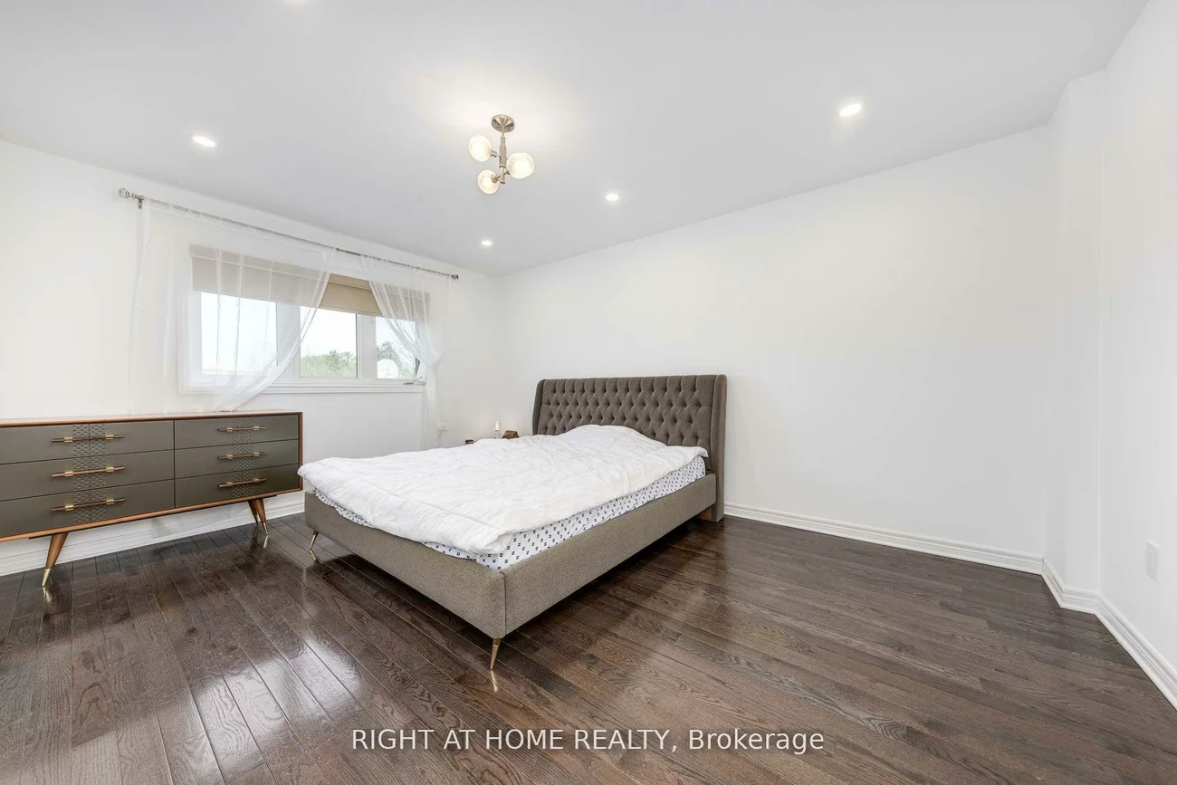 366, Doak, Gorham-College Manor, Newmarket