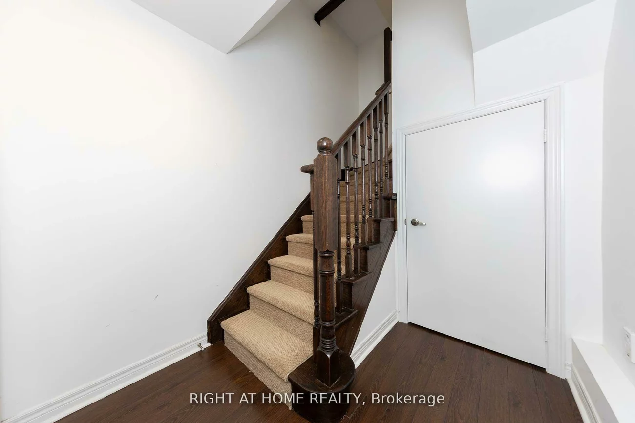 366, Doak, Gorham-College Manor, Newmarket