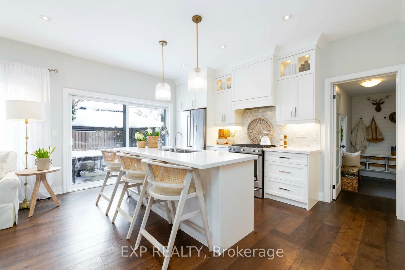 258, Andrew, Central Newmarket, Newmarket