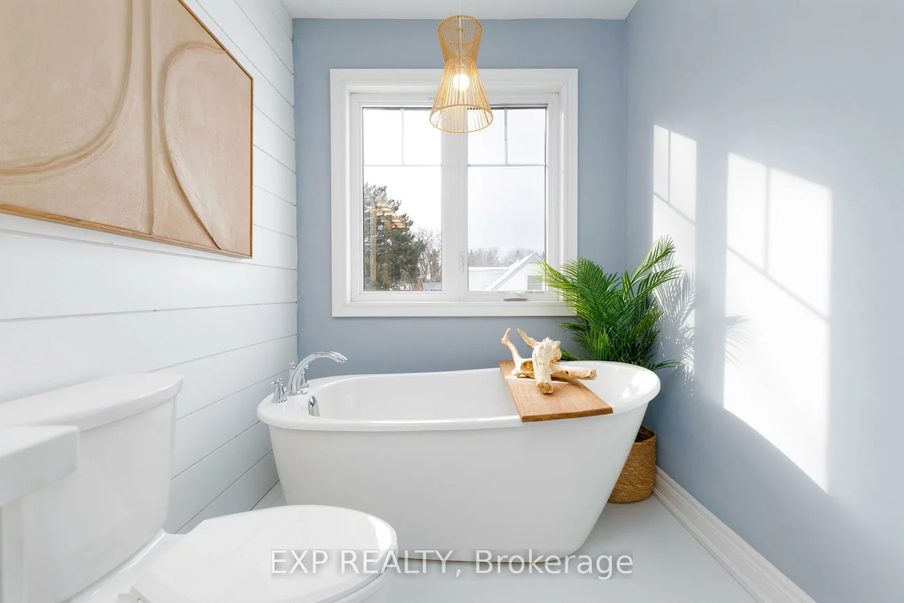 258, Andrew, Central Newmarket, Newmarket