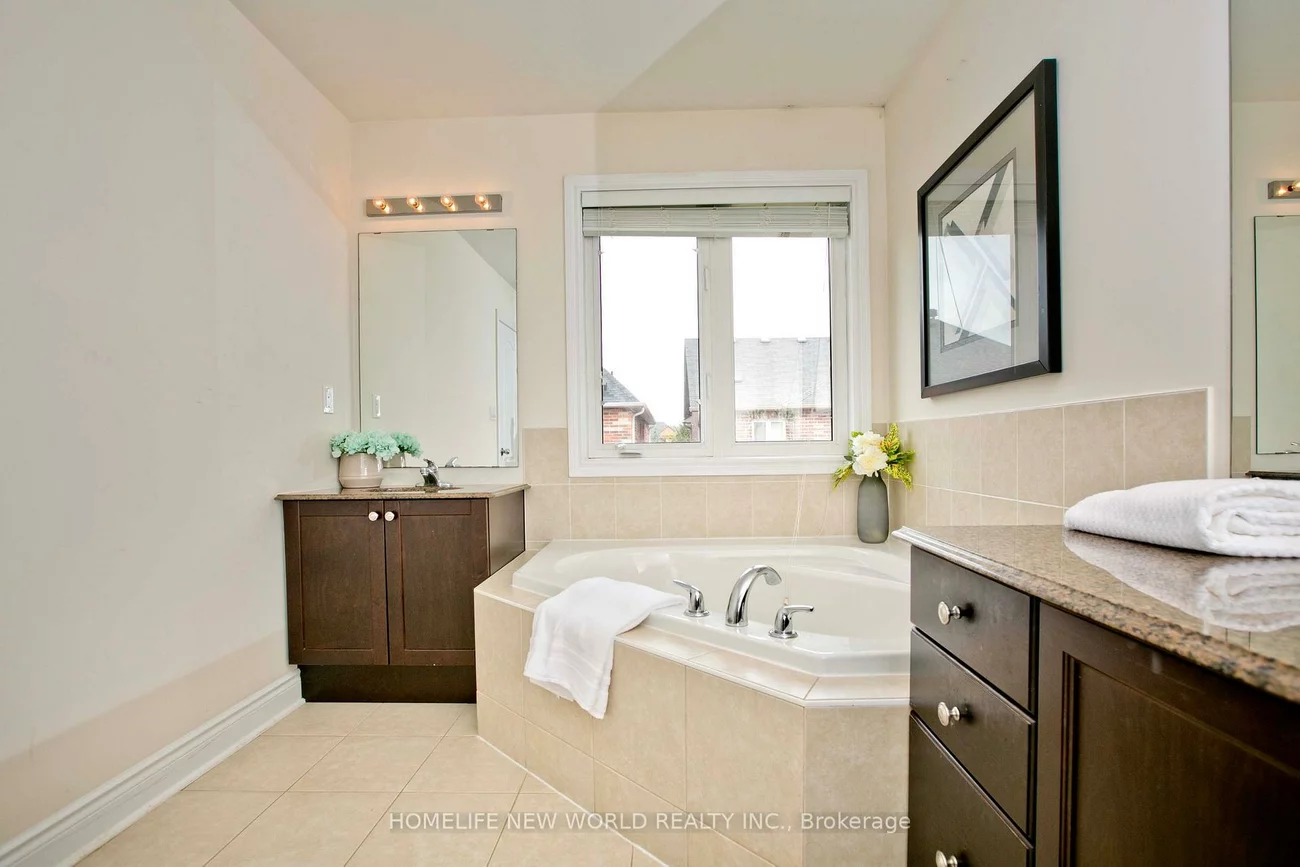 1015, Ralston, Stonehaven-Wyndham, Newmarket