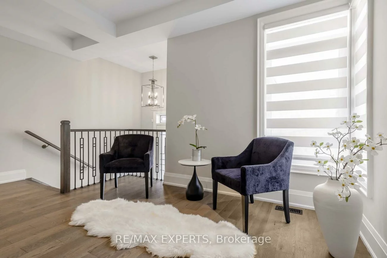 75, Bethpage, Glenway Estates, Newmarket