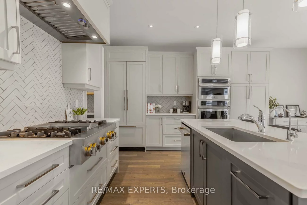 75, Bethpage, Glenway Estates, Newmarket