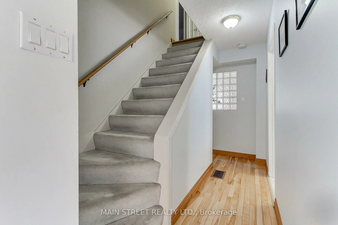 241, Andrew, Central Newmarket, Newmarket