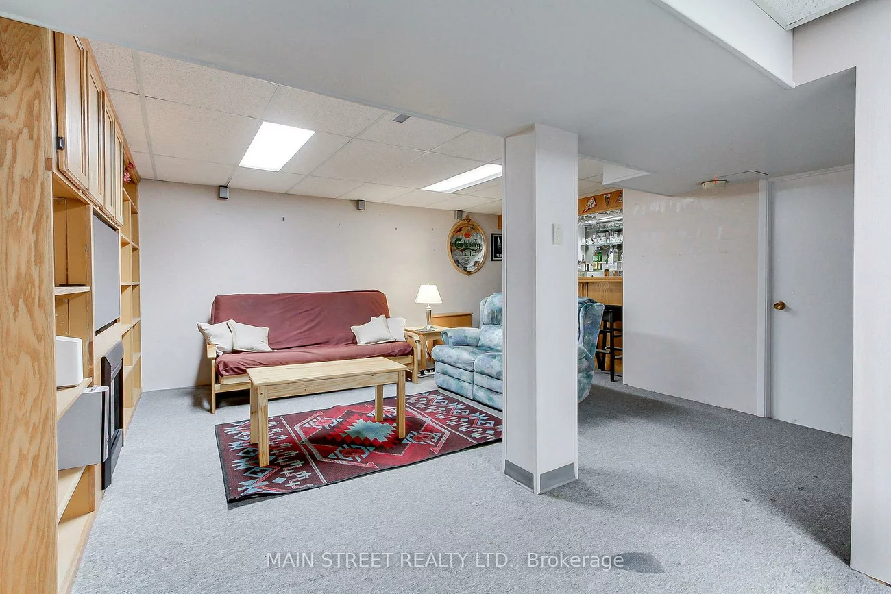 241, Andrew, Central Newmarket, Newmarket