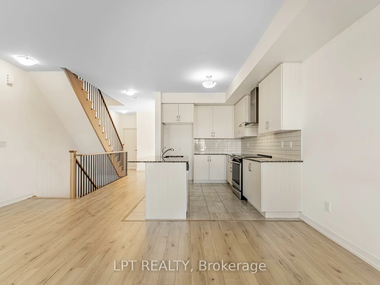 247, Harding Park, Glenway Estates, Newmarket